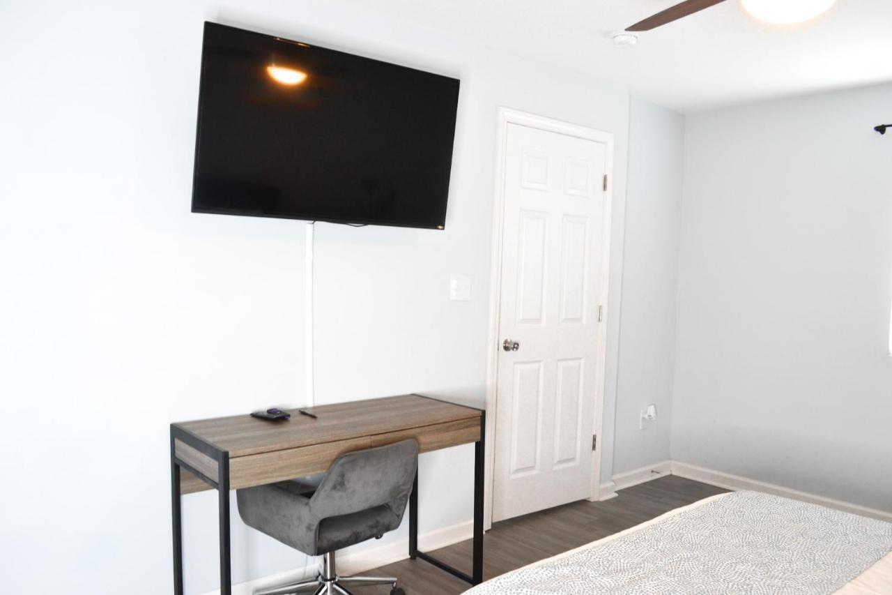 Convenient Atlanta Home エクステリア 写真